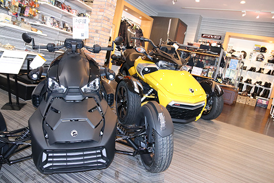 PICK UP! Can-Am・Spyder（カンナムスパイダー）は「トライク」に分類されます！